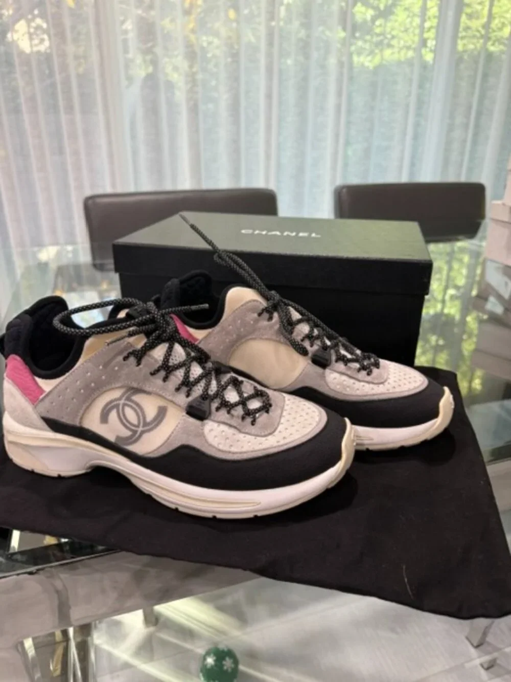 CHANEL Sneakers